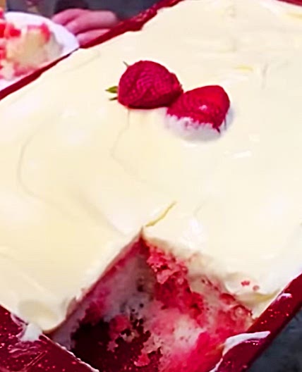 Big Red Texas Poke Cake