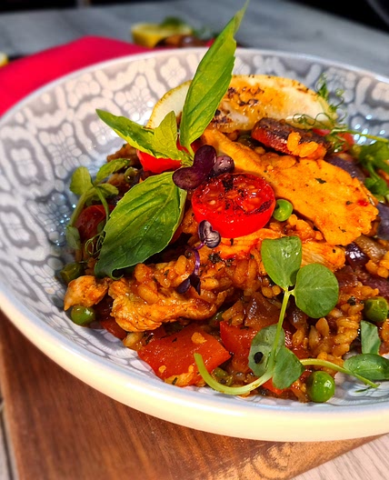 Classic Chicken Paella by Pureety