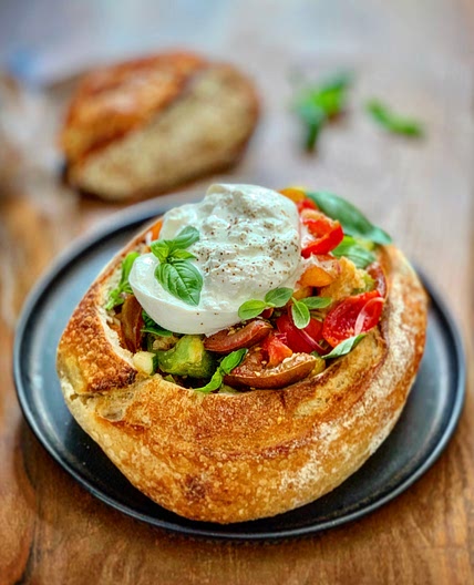The Ultimate Tomato Panzanella Salad
