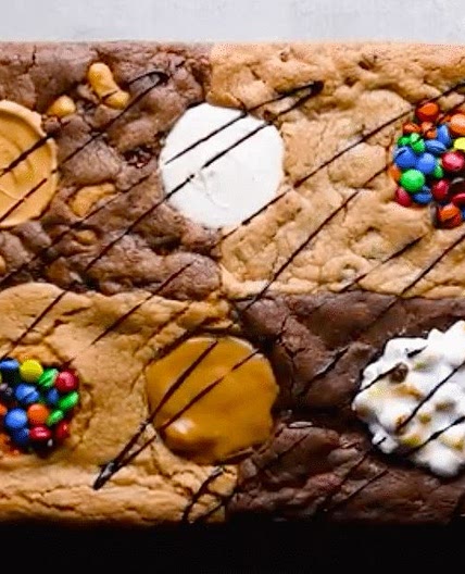 Peanut Butter Cookie Pizza