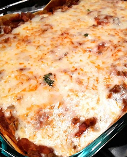 Ground Beef & Bean Enchilada Casserole Recipe Is Dang Delicious