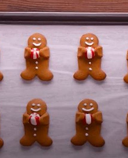 Peppermint Bauble Gingerbread Men