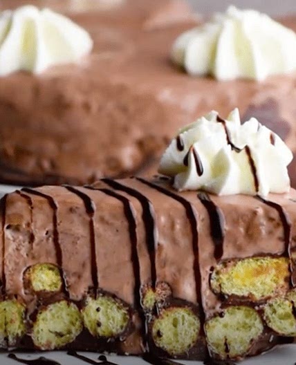 No-Churn Peanut Butter and Chocolate Ice Cream Pie
