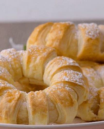 Chocolate Hazelnut Ring Pastries