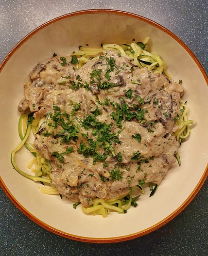 Jillian is Making This Up - Courgetti with mushroom and lemon pepper cream sauce