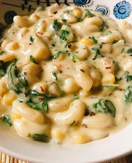 White Sauce Spinach Corn Pasta