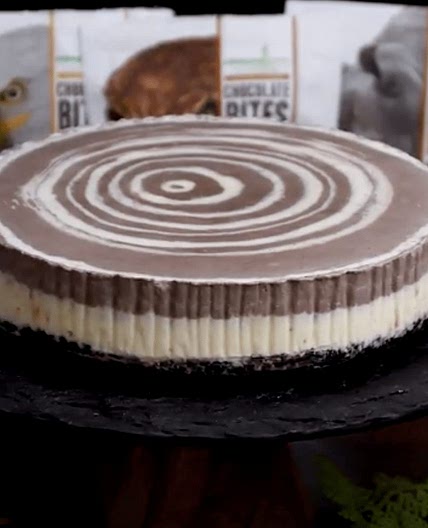 Funky Zebra Cheesecake