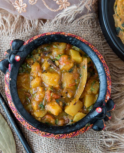 Batata nu Shaak Recipe - Aloo Tamatar Ki Sabzi