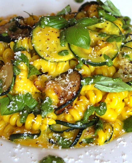 Creamy saffron and basil pasta with zucchini