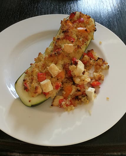Gefüllte Zucchini