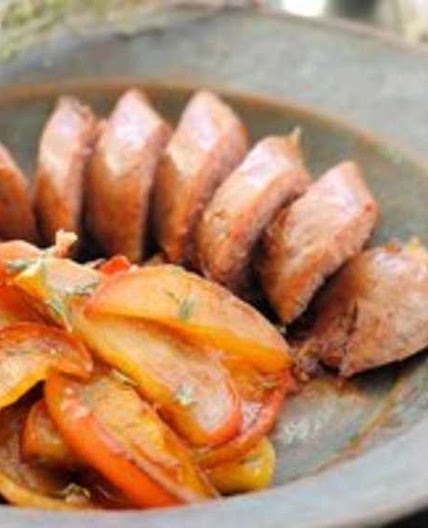 Organic chicken sausage with caramelized thyme apples