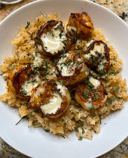 Cajun Shrimp & Cauliflower Rice w/ Cajun Cream Sauce