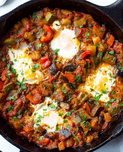 Easy ratatouille with poached eggs for 2