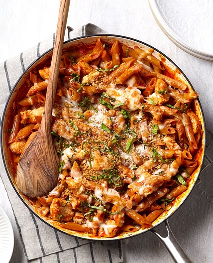 One-Pan Chicken Parmesan Pasta