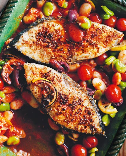 Baked fish with tomatoes, beans and olives