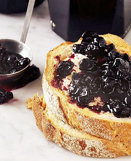 Microwave blueberry jam