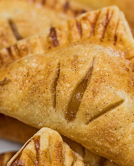 20-Minute Air Fryer Apple Pie Recipe You Can Enjoy Without A Fork