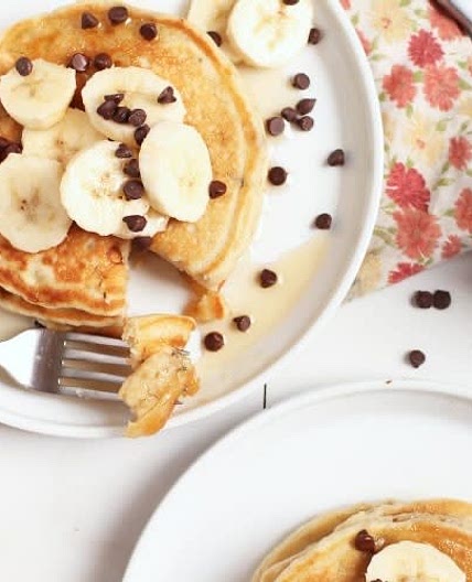 Vegan Banana Pancakes - My Darling Vegan