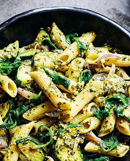 Penne with courgettes, spinach and walnut pesto recipe