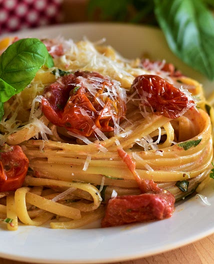Roasted Cherry Tomato Pasta