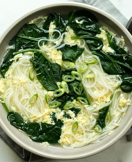 Egg Drop Soup with Instant Noodles, Spinach & Scallions
