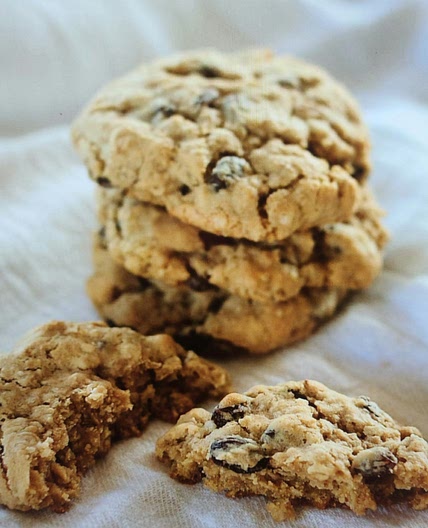 Ultimate Oatmeal Raisin Cookie