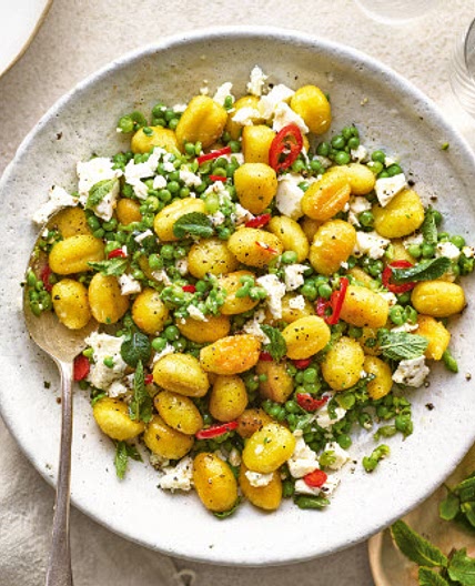 Fried gnocchi with peas, mint, feta & chilli