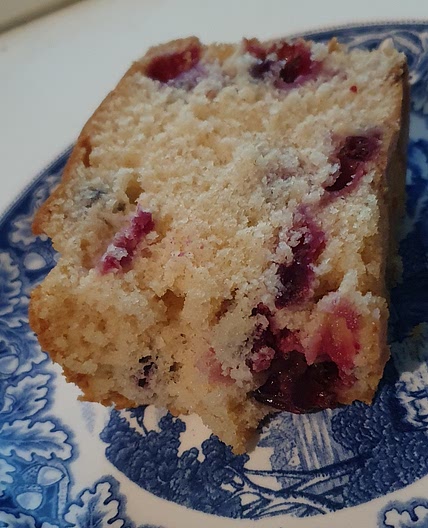 Vegan Blackcurrant Loaf Cake