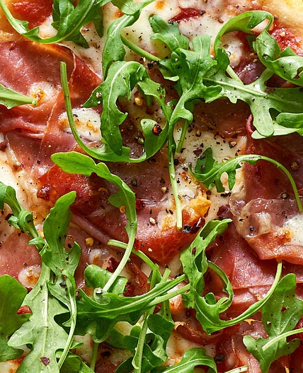 Weeknight Dinner: Prosciutto and Arugula Pizza