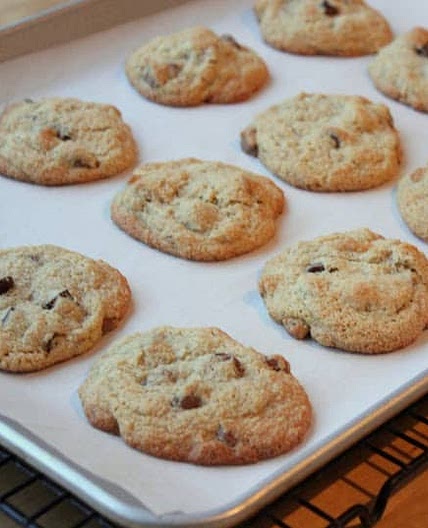 Almond Flour Chocolate Chip Cookies