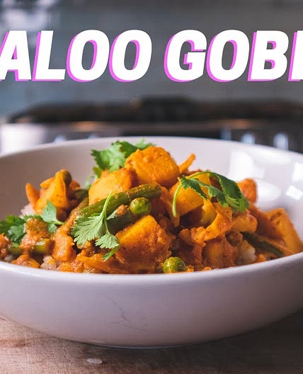 ALOO GOBI | Indian style potatoes and cauliflower in a creamy sauce