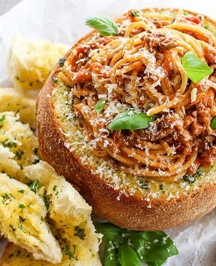 Vegan spaghetti Bolognese Cob Loaf