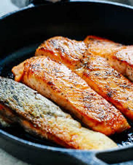 Pan Fried Salmon, New Potatoes, Green Beans & Roasted Cauliflowe
