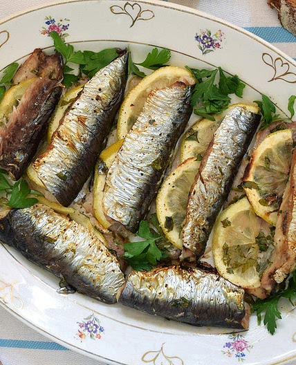 Sardinas al horno con perejil.