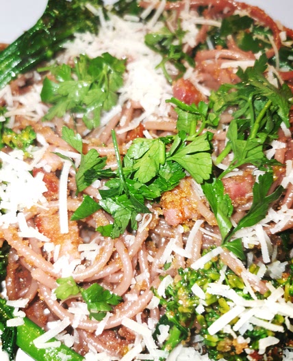 Red Wine spaghetti with pancetta, broccoli and breadcrumbs
