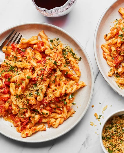Creamy Vegan Red Pepper Pasta Recipe With Garlic Bread Breadcrumbs