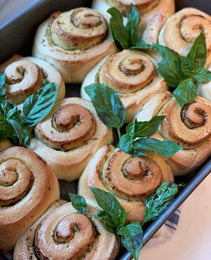 Pesto Pinwheel Rolls