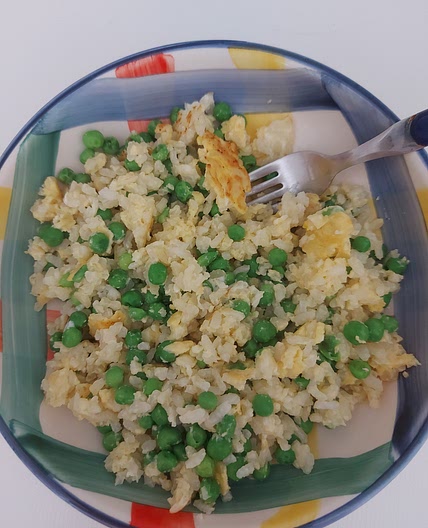 Arroz guisant huevo