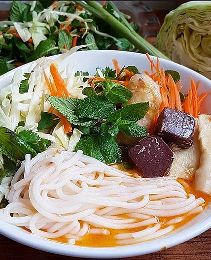 Khao poon