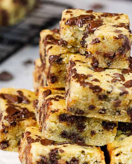 Chocolate Chip Banana Bars