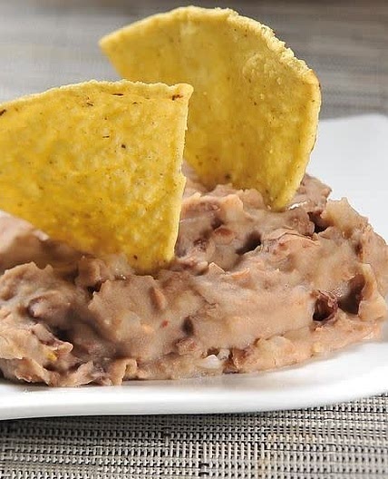 Frijoles con totopos