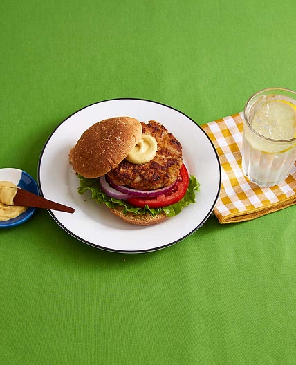 Tasty Turkey Burgers - recipe from MyNetDiary