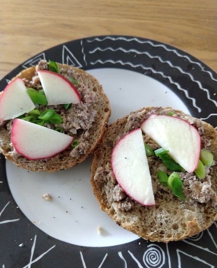 sardine sandwich