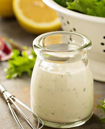 Aderezo blanco para hot dogs