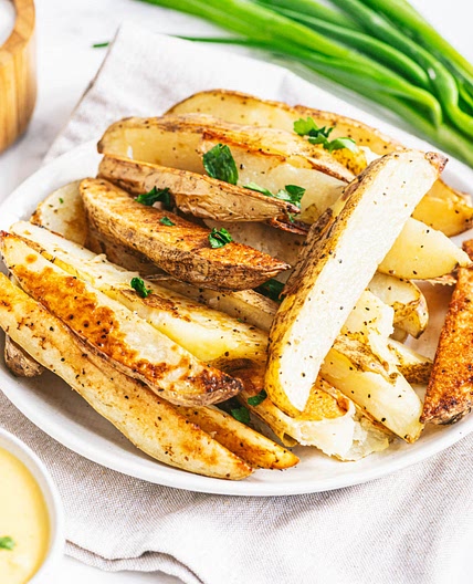 Roasted Potato Wedges with Cheddar Sauce