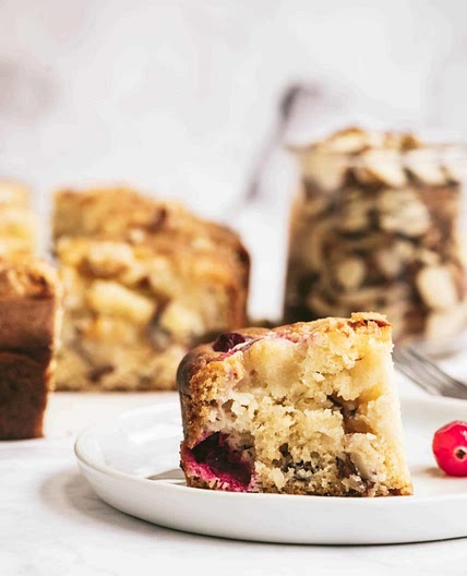 Cranberry and Almond Mascarpone Cake