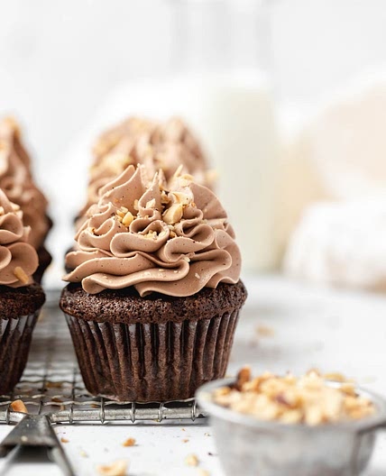 Chocolate Hazelnut Cupcakes with Nutella Buttercream