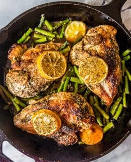 One Pot Lemon Chicken and Asparagus