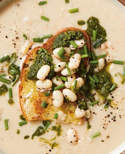This Is The Easiest Vegetarian Bean Soup Recipe Ever — And It's Anything But Bland