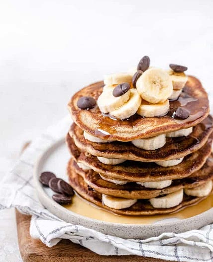 Banana Oat Flour Pancakes